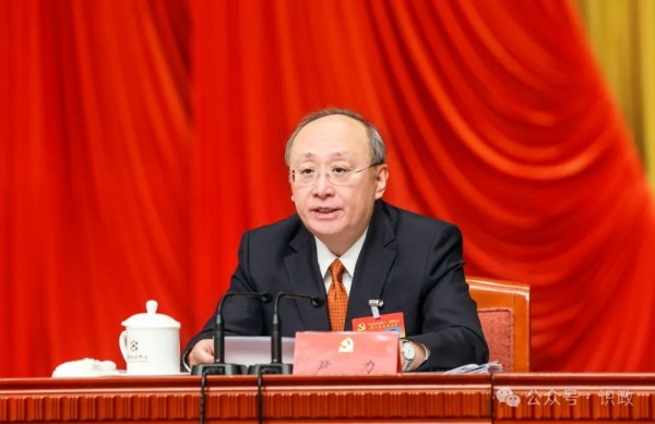 北京市委全会部署2025年重点任务，要求锚定目标、坚定信心，在全面推进中国式现代化中走在前列1.jpg